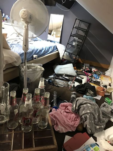 No Aesthetic Room, Trashed Bedroom, Dark Messy Bedroom, Trash Room Aesthetic, Messy Hotel Room, Bed Rotting Core, Cursed Bedroom, Disgusting Bedroom, Gross Bedroom