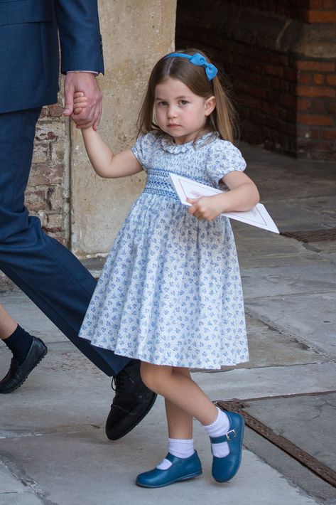 princesa charlotte no batizado de louis Prinses Margaret, Principe William Y Kate, Duchesse Kate, Pictures Of Princesses, Princesa Charlotte, Prince William Et Kate, William E Kate, Duchesse Catherine, Prins William