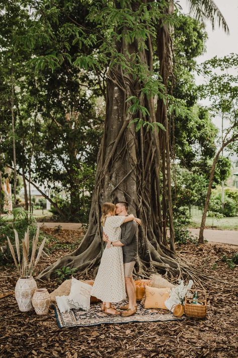 Picnic Setup Photoshoot, Picnic Prewedding, Proposal Setups, Fairytale Proposal, Photos At Beach, Styled Picnic, Engagement Setup, Engagement Shoot Photos, Picnic Engagement Shoot