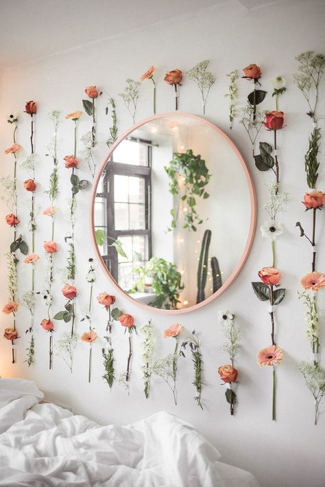 Diy Flower Wall, Hippie Bedroom, Boho Bedroom Ideas Hippie, Diy Nursery Decor, Desain Furnitur Modern, Flower Bedroom, Flower Room, Diy Nursery, Dream Room Inspiration