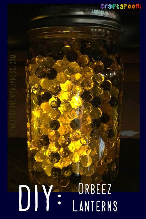 Make your own Orbeez lanterns that are perfect for summer barbecue decor… Orbeez Decorations Ideas, Orbeez Wedding Centerpiece Ideas, Waterbead Ideas, Orbeez Decor, What To Do With Orbeez, Orbeez Ideas Decor, Clear Orbeez Centerpieces, Things To Do With Orbeez, Orbeez Centerpieces