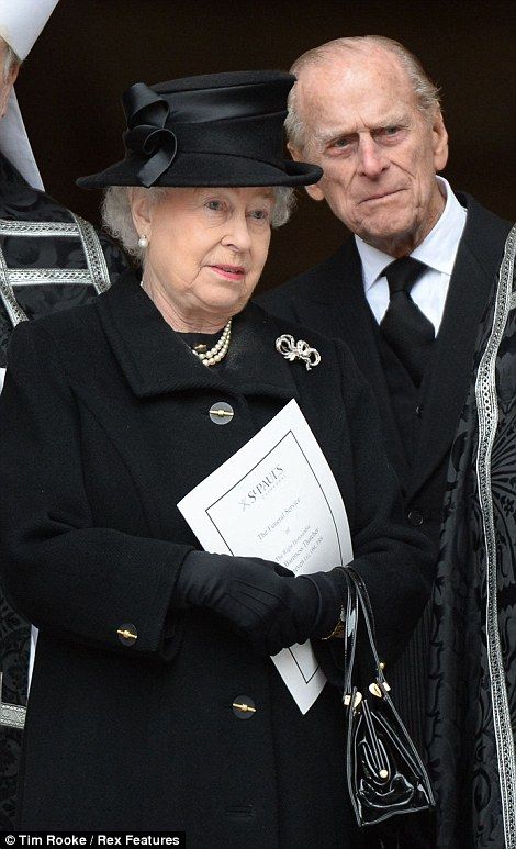 Margaret Thatcher funeral: Fascinators and pearls are order Katherine Jenkins, Joan Collins, Duchess of York and Shirley Bassey attend Baroness Thatcher's funeral in St Paul's Cathedral | Daily Mail Online British Royal Family Members, Prince Philip Queen Elizabeth, Prințesa Diana, Queen Elizabeth Photos, The Queen Elizabeth Ii, Elizabeth Philip, Queen And Prince Phillip, Queen Hat, Shirley Bassey