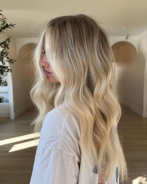 Blonde Balayage Lived In, Blonde Hair Easy Maintenance, Natural Strawberry Blonde Balayage, Call Blonde Hair, Low Maintenance Bright Blonde Hair, Cool Tone Balayage Blonde, Bright Blonde Balayage On Brown Hair, Blonde Hair With A Shadow Root, Lauren Lane Hair
