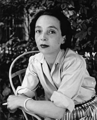 Marguerite Diras Robert Mapplethorpe, Annie Leibovitz, Writers And Poets, Essayist, Richard Avedon, Film Writer, Marguerite Duras, Women Writers, James Joyce