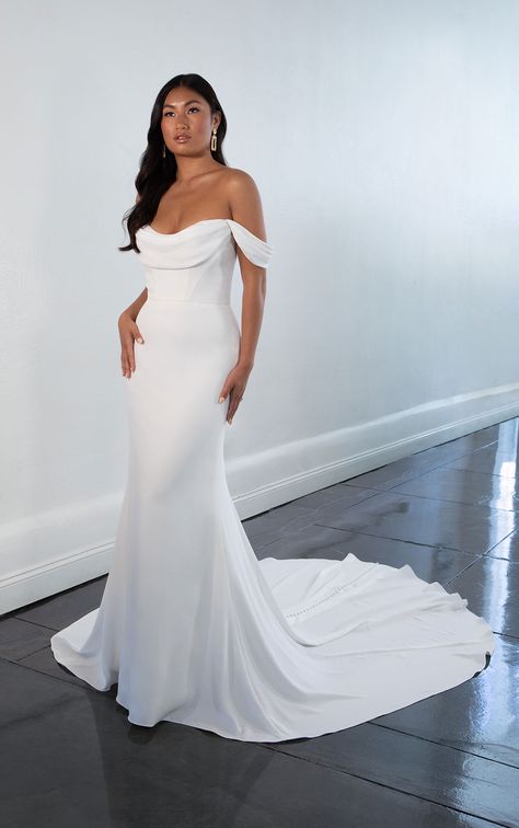 Off The Shoulder Sheath Wedding Dress, Martina Liana Wedding Dress, Ball Gowns Wedding Dress, Column Wedding Dress, Off Shoulder Wedding Dress, Classy Wedding Dress, Plus Size Wedding Gowns, Martina Liana, Kleinfeld Bridal