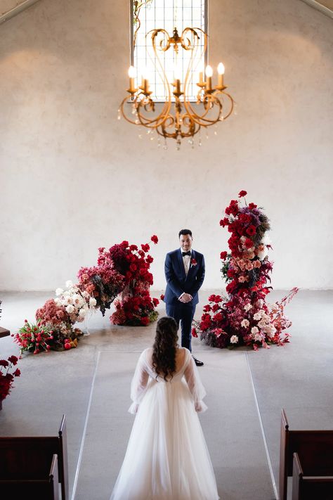 D'arcy and Mat Yarra Valley Wedding flowers and styling Maroon And White Wedding Flowers, Sage And Red Wedding, Maroon And White Wedding, Cameo Cake, Stones Of The Yarra Valley, Monochromatic Wedding, Magical Autumn, White Hyacinth, Yarra Valley Wedding