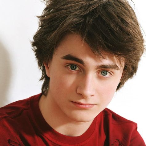 Daniel Radcliffe Aesthetic, Young Daniel Radcliffe, Daniel Radcliffe Photoshoot, Daniel Radcliffe Young, Daniel Harry Potter, Quantum Quartz, Dan Radcliffe, Daniel Radcliffe Harry Potter, Harry Draco