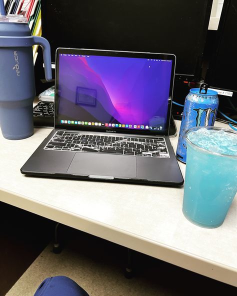 If you’ve ever worked night shift you know the struggle. 😴 However, have you ever seen a nurse with less than 2 drinks? No? I didn’t think so 😂 This is what 4 am looks like for most nurses- energy drink, large water, and computer to work on ALL the things to move forward with this financial freedom journey! 💰 What does your 4am look like? ☑️Like and share ❤️Follow @navigatingwithkatie for more 4am thoughts Night Shift, Move Forward, 4am Thoughts, Night Shift Nurse, Digital Marketing Business, Energy Drink, To Move Forward, Simple Wallpapers, Starting Your Own Business