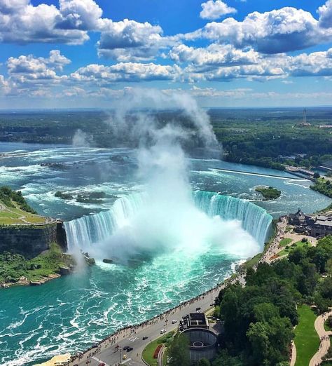 Niagara Falls, Ontario, Canada. - Album on Imgur Reka Bentuk Grafik, Air Terjun, Fotografi Alam Semula Jadi, Beautiful Waterfalls, Alam Semula Jadi, Landscape Nature, Beautiful Places To Travel, Beautiful Places To Visit, Pretty Places