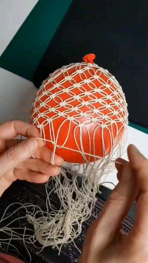 Instagram video by Macrame | Creatives | Art • Nov 3, 2021 at 4:09 PM Simpul Makrame, Pola Macrame, Macrame Plant Hanger Patterns, Macrame Knots Tutorial, Seni Dan Kraf, Macrame Knots Pattern, Diy Yarn Crafts, Rope Crafts Diy, Decorations Table