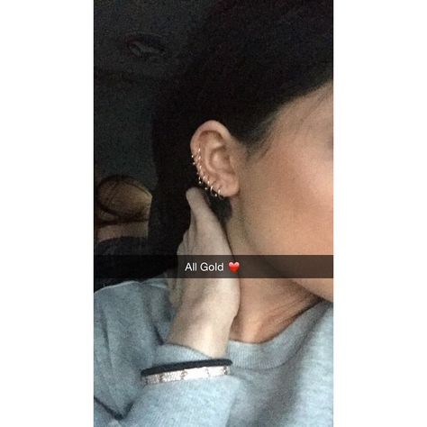 See this Instagram photo by @kylizzlesnapchats • 1,815 likes Tumblr, Kylie Jenner Earrings, Kylie Jenner Ear Piercings, Kylie Jenner's Tattoos, Kylie Jenner Piercings, Unique Ear Piercings, Double Piercing, Beginners Yoga, Multiple Ear Piercings