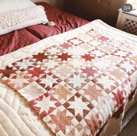 Therese Hagstedt (@tipsytessie) • Instagram photos and videos Quilted Crochet Blanket, Winter Blanket Crochet, Crochet Color Combinations, Crochet Hygge, Star Crochet Blanket, Crochet Patchwork Blanket, Crochet Sampler Blanket, Crochet Blanket Vintage, Modern Crochet Blanket