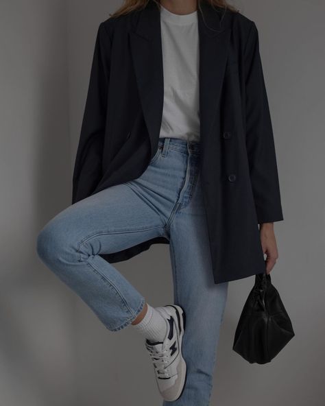Padded Top Outfit, Look 2023, Looks Pinterest, Stylish Work Outfits, Minimal Style, Casual Work Outfits, Aesthetic Instagram, 가을 패션, Casual Style Outfits