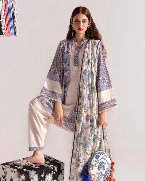 Classic Embroidery, Pakistani Suits Online, Embroidered Kurti, Pakistani Suit, Sana Safinaz, Pakistani Fashion Casual, Unstitched Dress Material, Printed Dupatta, Dream Wedding Ideas Dresses