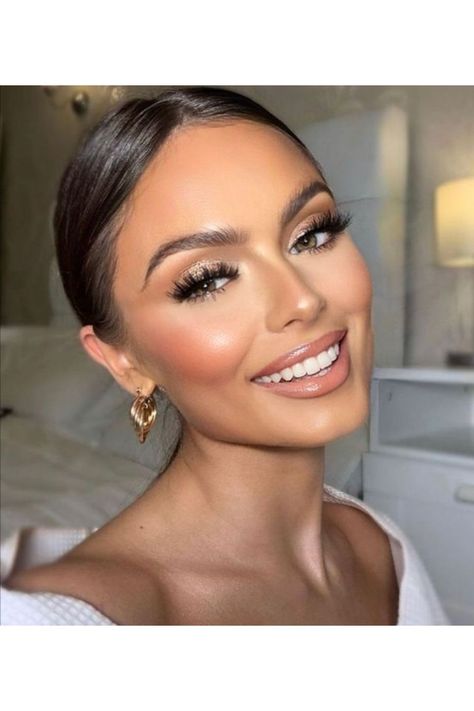 Makeup With Copper Dress, Formal Makeup Gold Eyeshadow, Natural Makeup Look On Brown Skin, Simple Makeup Looks For Red Dress, Brunette Soft Glam Makeup, Smokey Bridal Eye Makeup, Makeup For Evening Wedding, Cinnamon Dress Makeup, Wedding Makeup With Glitter