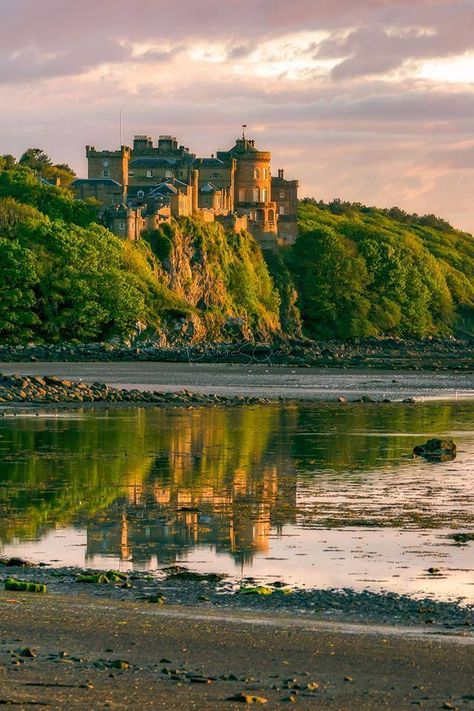 Culzean Castle, Scotland Highlands Castle, Culzean Castle, Roblox Download, British Castles, Castle Scotland, Roblox Robux, Castles In Scotland, Scotland Castles, Free Robux