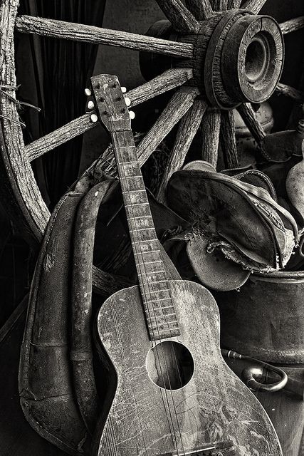 Western Still Life, Western Guitar, Music Black, Guitar Photography, Western Aesthetic, Cowboy Art, Guitar Art, Foto Art, Ukelele