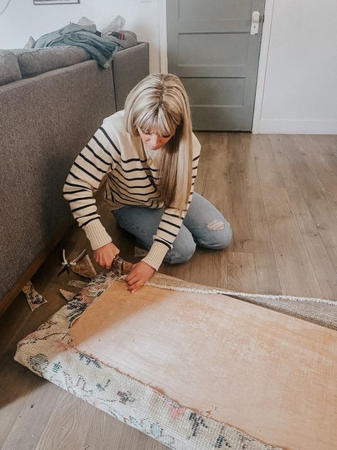 Kitchen Nook Banquette, Dining Nook Bay Window, Dining Nook Bench Diy, Velvet Breakfast Nook, Window Seat Fabric, Leather Breakfast Nook, Banquette Seating Cushions Diy, How To Make Banquette Cushions, Diy Upholstered Banquette Seating