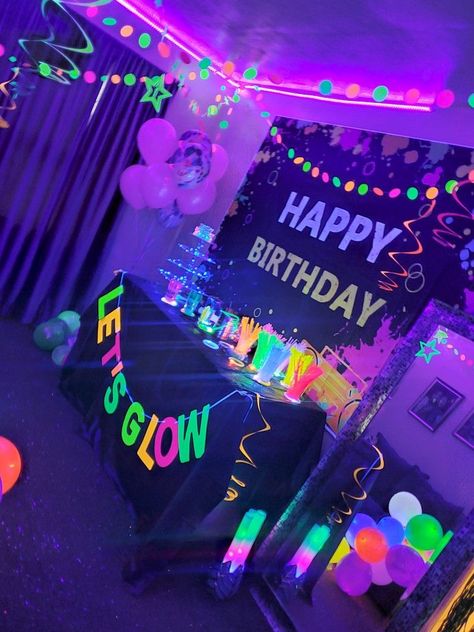 Neon Themed Birthday Party Ideas, Glow In The Dark Swim Party Ideas, Neon Glow In Dark Party, Glow Party For Adults, Sweet 16 Neon Party Ideas Decoration, Neon Lights Party Theme, Glow In The Dark Hotel Party Ideas, 21st Birthday Rave Theme, Preppy Glow Party