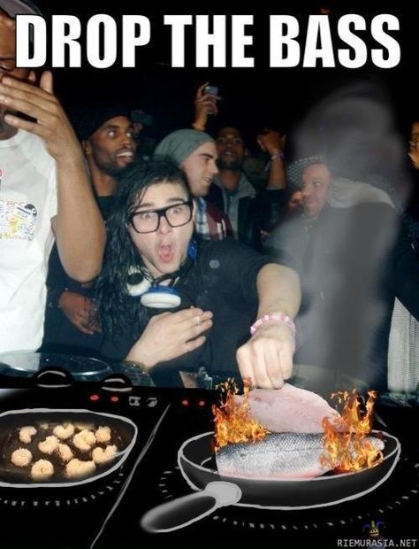 drop the bass..ohhh i love skrillex Funny Puns, Dubstep, Humour, Cooking Puns, Rave Meme, Tomorrow Land, Smosh, Twitter Photos, Free Youtube