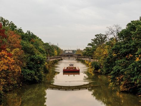 A Brief History of the Erie Canal | History| Smithsonian Magazine Bedford Falls, Erie Canal, Bike Route, Lake Champlain, Castle Hotel, Harriet Tubman, Bike Path, Hudson River, Mississippi River