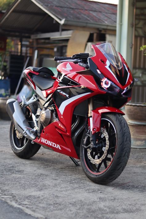 Racing Wallpaper, Yamaha R3, My 2022, Custom Sport Bikes, Demon Eyes, Sports Bike, Crotch Rocket, My Demon, Concept Motorcycles