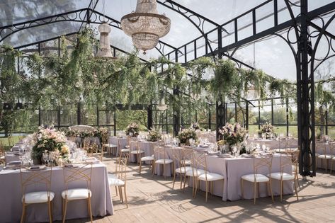 Glass Room Wedding, Orangery Wedding Decoration, Orangery Wedding Uk, Glasshouse Wedding Decor, Garden House Wedding, Glass Building Wedding, Conservatory Wedding Reception, Dream Wedding Venue Outdoors, Glasshaus Wedding