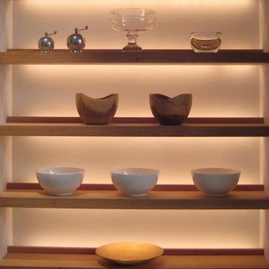 Backlit Floating Shelves, Display Shelves With Lights, Back Lit Shelves, Led Lights In Shelves, Living Room Hidden Lighting, Indirect Lighting Kitchen, Led Lights Shelves, Shelving Lighting Ideas, Living Room Indirect Lighting