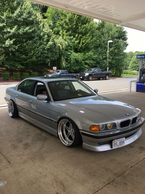 BMW E38 Silver  Racing dinamics 19" Deep dish rims 😻 Bmw E 38, Deep Dish Rims, E38 Bmw, Interior Car Aesthetic, Car Aesthetic Night, Mpower Bmw, Bmw 740, Cars Modified, E36 Coupe