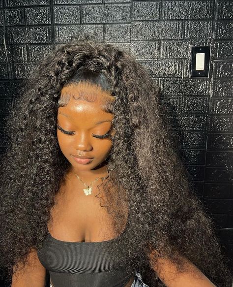pretty & unique buss down wig. Lace Front Birthday Hairstyles, Curly Wig Hairstyle, Buss Down Wig, Water Wave Wig Hairstyles, Deep Wave Wig Styles, Deep Wave Frontal Wig Hairstyles, Curly Wig Styles, Black Girls Hairstyles Weave, Blonde Weave