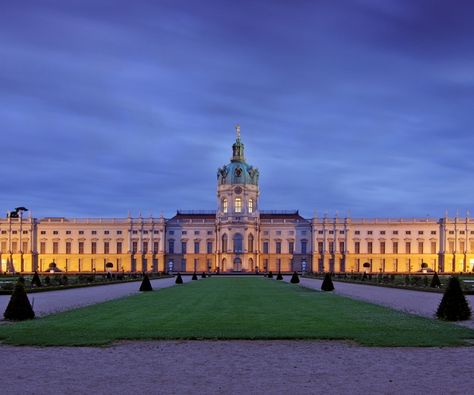 Charlottenburg Palace, the most magnificent palace in Berlin: http://www.visitberlin.de/en/spot/charlottenburg-palace-old-palace More information on Berlin: visitBerlin.com Potsdam, Charlottenburg Palace, German Castles, Berlin Palace, Time In Germany, Palace Interior, Famous Castles, The Great Escape, Beautiful Houses