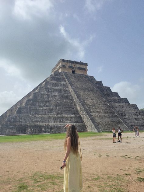 7 Wonders Of The World Aesthetic, Mexico Life Aesthetic, Exploring The World Aesthetic, Yucatan Mexico Aesthetic, Chacchoben Mayan Ruins, Mexico Aesthetic Pictures, Travel Mexico Aesthetic, Aesthetic Mexico Pictures, Mexico Asthetic Picture