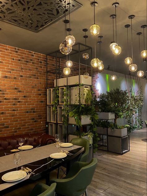 Bonito, Green Restaurant Aesthetic, Sage Green Restaurant, Green Bakery Aesthetic, Aesthetic Restaurant Exterior, Cafe Design Aesthetic, Green Cafe Aesthetic, Restaurant Cafe Design, Brick Cafe