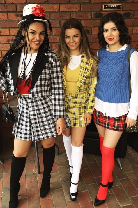 10 Group Costumes Inspired by the '90s                                                                                                                                                                                 More Clueless Costume, Clueless Halloween Costume, Kostuum Halloween, 90s Halloween Costumes, Trio Halloween Costumes, Bff Halloween Costumes, Halloween Coustumes, Diy Halloween Costumes For Women, Holloween Costume