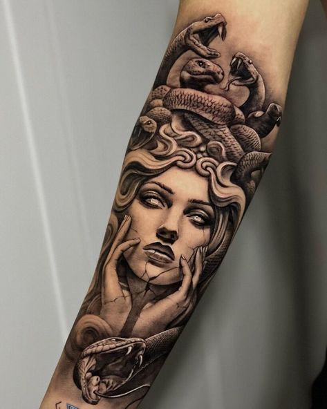 26 Medusa Tattoo Designs That Scream For Female Empowerment Unique Medusa Tattoo Sleeve, Medusa Tattoo Back Of Arm, Masculine Medusa Tattoo, Medusa Bicep Tattoo, Greek Mythology Tattoos Women, Geometric Medusa Tattoo, Medusa Tattoo Upper Arm, Screaming Woman Tattoo, Full Back Tattoos Design