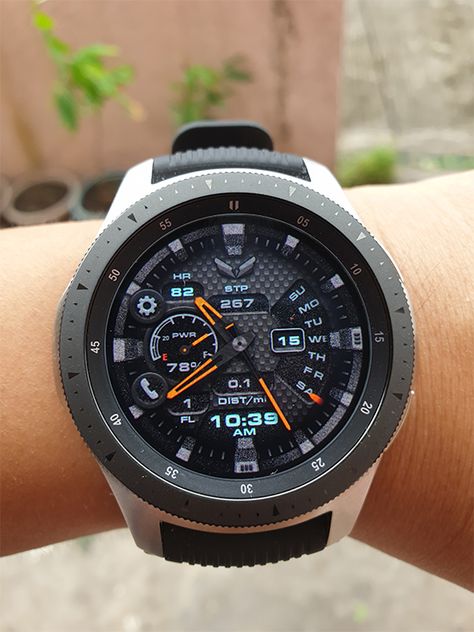 My top seller Ballozi Stealth Carbon is a carbon and charcoal inspired watch face for Samsung Galaxy Watch, Gear S3, Gear Sport and Gear S2. Samsung Watch Faces, Galaxy Watch Face, Futuristic Watches, Tech Watches, Samsung Watch, Watch Gears, Chronograph Watch Men, Samsung Galaxy Watch, Military Watches