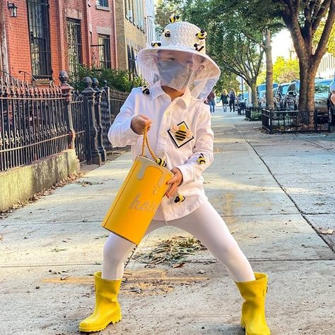 Beekeeper Costume, Beanie Baby Costumes, Easy Diy Kids, Costume Ideas For Kids, Soldier Costume, Cheap Halloween Costumes, Vintage Halloween Costume, Diy Halloween Costumes For Kids, Cheap Halloween