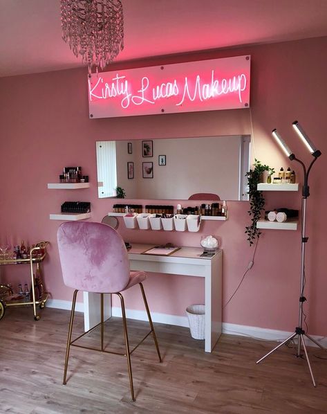 Makeup Studio Decor, Beauty Salon Interior Design, Nail Salon Interior, Beauty Room Salon, Esthetician Room Decor, Esthetics Room, Hair Salon Interior, Salon Suites Decor, Esthetician Room