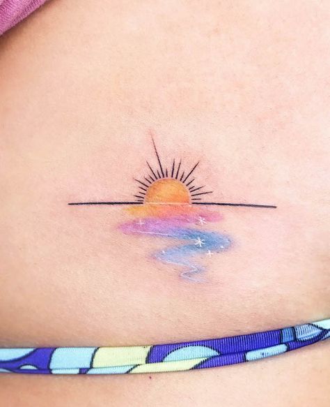 Sun Rise Tattoo Color, Water And Sun Tattoo Ideas, Heart Sunset Tattoo, Watercolor Travel Tattoo Ideas, Watercolor Friendship Tattoo, Good Morning Sunshine Tattoo, Small Sunset Tattoos For Women, Watercolour Sunset Tattoo, Water Sunset Tattoo