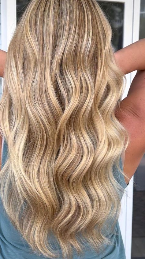 #BlondeHairGoals #BlondeTransformation #HairMakeover #BlondeBeauty #BlondeAmbition #HairInspo #BlondeBombshell #BlondeJourney #NewHairWhoDis #BlondeVibes #HairTransformation #BlondeLife #BlondeHighlights #BlondeObsessed #BlondeMagic Balayage, Highlights Brown Hair Blonde, Brown Hair Blonde Highlights, Dirty Blonde Hair With Highlights, Boliage Hair, Brown Hair Blonde, Blonde Highlights Hair, Hair Blonde Highlights, Curled Blonde Hair