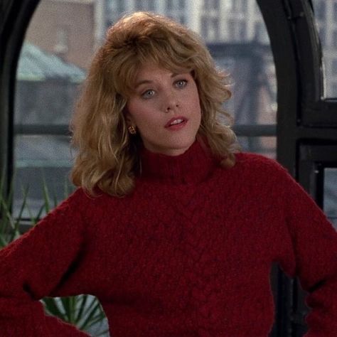 Meg Ryan Fall, Sally Albright, Fall Outfits Pinterest, Meg Ryan Hairstyles, Nora Ephron, Harry Met Sally, When Harry Met Sally, Cosy Outfit, Meg Ryan