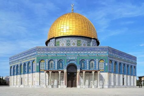 Byzantine Architecture, Mother Earth Drawing, The Dome Of The Rock, Rock Temple, Ancient Structures, Quran Wallpaper, Temple Mount, Mosque Art, Dome Of The Rock