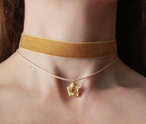 Fimo, Choker Necklace Outfit, Collar Necklace Choker, Wide Choker Necklace, Polymer Clay Rose, Gold Flower Necklace, Hand Rose, Rose Choker, Die Rose