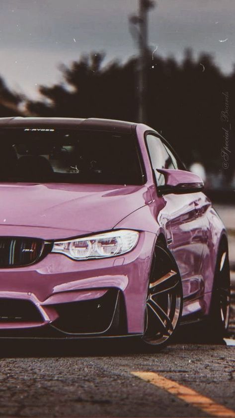 BMW M4 | Mobil performa tinggi, Mobil sport, Mobil Truck Accessories, Trunk Ideas, Aesthetic Cool, Gold Digger, Car Aesthetic, Spirit Week, Car Hacks, Car Photography, Car Wallpapers