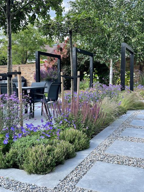 Hampstead Garden Design |Landscape & Garden Designer North London Garden Design London, Low Maintenance Garden Design, Roof Garden Design, Contemporary Garden Design, Small Courtyard Gardens, London Garden, Garden Design Layout, Garden Designer, Most Beautiful Gardens