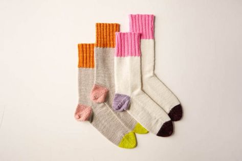 Easy Heel Colorblock Socks | Purl Soho Knitted Accessories, Purl Bee, Yarn Craft, Hand Knit Socks, Stylish Socks, Colors And Patterns, Purl Soho, Sock Knitting Patterns, Knit Crafts