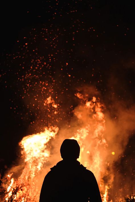 person standing in front of fire photo – Free Fire Image on Unsplash Phuket, Pyromaniac Aesthetic, Pyro Aesthetic, Orange Photos, Fire Image, Why Do People, Download Free Images, Character Aesthetic, Photo Profil