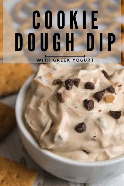 Essen, Yogurt Cookie Dough Dip, Yogurt Cookie Dough, Protein Greek Yogurt, Greek Yogurt Cookies, Greek Yogurt Cookie Dough, Greek Yogurt Snacks, Cookie Dough Yogurt, Dip With Greek Yogurt