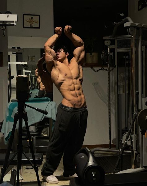 #wallpaper #fitness #shredded #bodybuilding #aesthetic #abs #fitnessmodel #hot #natural #sixpack 남성 근육, Aesthetics Bodybuilding, Workout Pics, Gym Wallpaper, Bodybuilding Pictures, Bodybuilding Workout Plan, Gym Guys, Gym Photos, 남자 몸