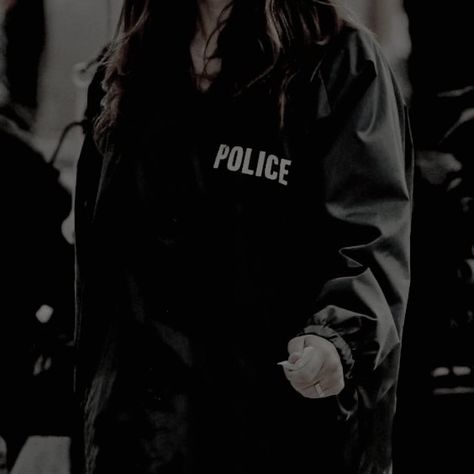 Police Astethic Women, Police Astethic, Fbi Agent Aesthetic Female, Future Police Woman Aesthetic, Fire Astethic, Police Jacket, Bad Money, Detective Aesthetic, Female Detective